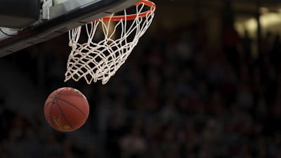 NBA季后赛 湖人队对阵勇士队 现场直播